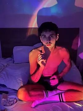 fabianmyst: διαδικτυακό σόου στην κάμερα