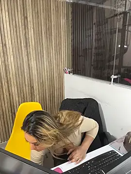 Antonella_Julieta élő XXX-chatje