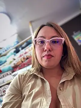 VIOLETA-25_: онлайн-секс-чат