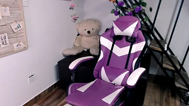 samantha_baby_ Adlı Modelin Canlı XXX Sohbeti