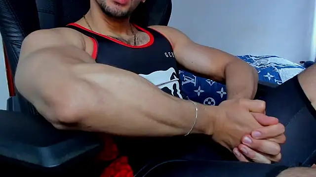 عرض كام Tommy_Bred