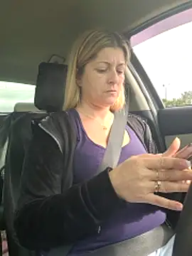 NikkiBlisss Adlı Modelin Canlı XXX Sohbeti