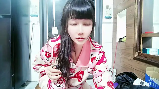 Rubyy_799 élő XXX-chatje