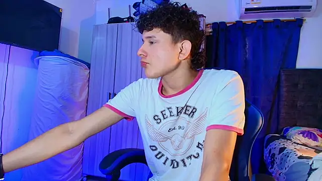 دردشة Nathan_Bluee الجنسية المباشرة