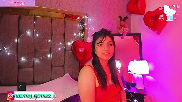 Naomy_Gomez_ live XXX chat