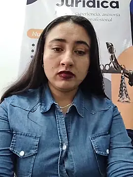 _Sarah-Office1: απευθείας συνομιλία ΧΧΧ