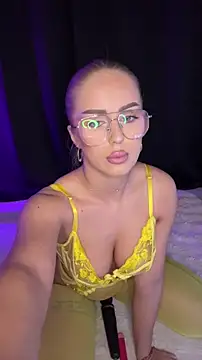 AubrieleRouj1 live XXX chat