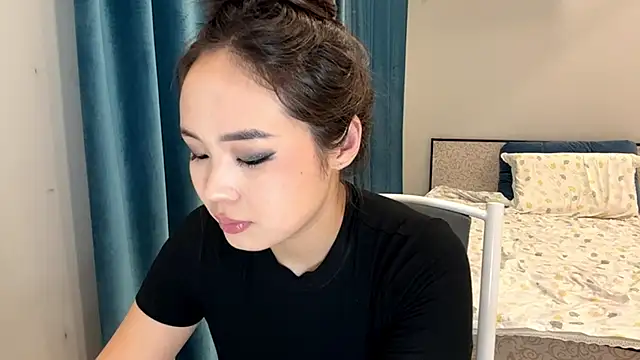 SupremeDividend live XXX chat