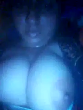 Big_boobs_baddie 라이브 XXX 채팅