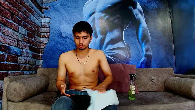 Derek_freeman – Live XXX-chat