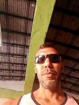 โชว์เว็บแคมของ UnreadyChutzpa