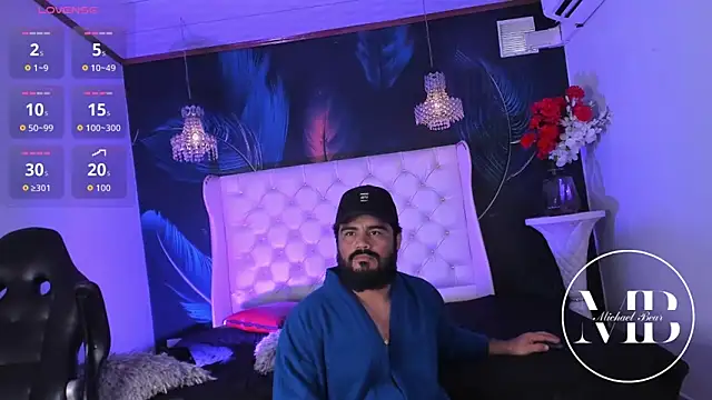 MichaelBear_ লাইভ XXX চ্যাট