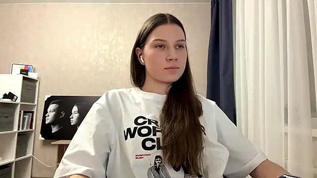 Онлайн чат XXX CloudyTube