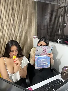 Antonella_Julieta's Webcam Show