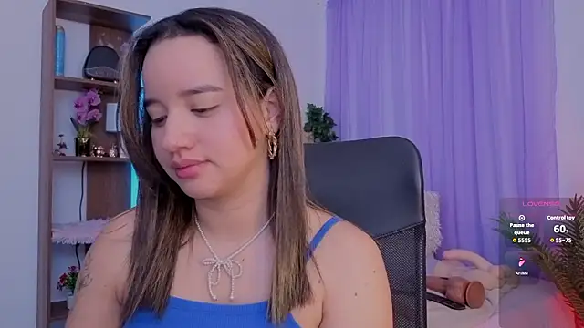 Živý XXX chat emilyrouxe