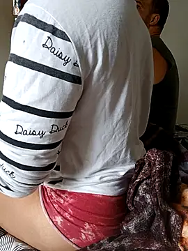 LEIRIS_Y_FRED_01 élő XXX-chatje