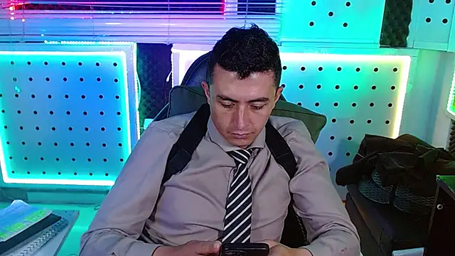 XXX chat uživo modela Godofcumxxx