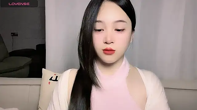woaiqinqin Chat XXX live