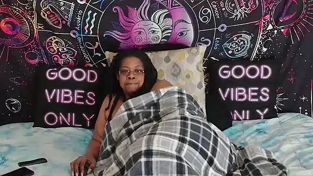 Онлайн чат XXX RENAESPLEASUREPALACE