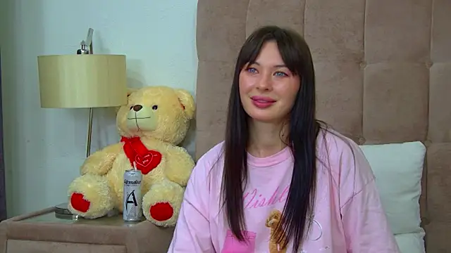 AlexandraBloomのライブXXXチャット