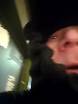 no_snitch_isoke: απευθείας συνομιλία ΧΧΧ