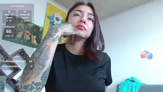 ZoeBakers_ – Naživo XXX chat