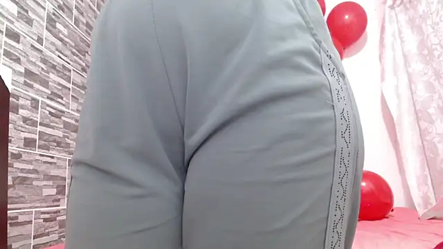 Venus_Santana Adlı Modelin Canlı XXX Sohbeti