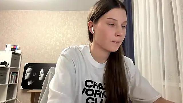 CloudyTube's Live XXX Chat