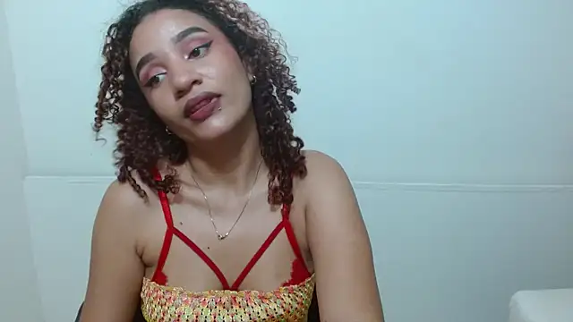 XXX chat uživo modela Alice_Grinnerk