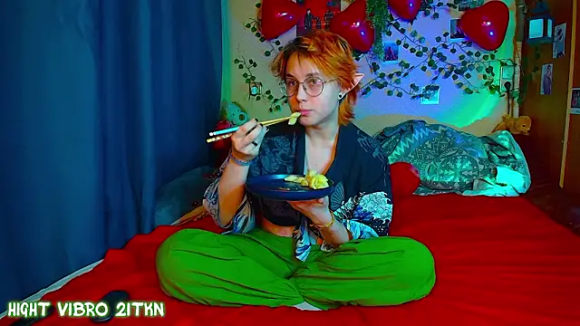 TrickyKitsune: онлайн-секс-чат