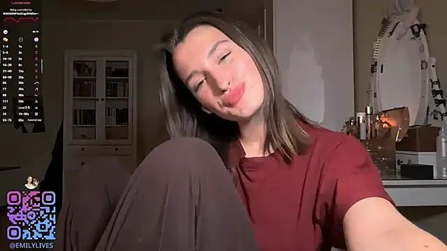 DarlineBrusteran Live XXX chat