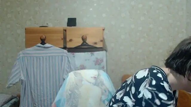 Smart_Rose élő XXX-chatje