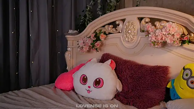 EdlinAlliston Adlı Modelin Canlı XXX Sohbeti