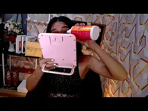 SerenityFoxx's Webcam Show