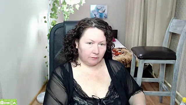 Chat +18 de milf_hornys ao vivo