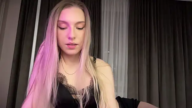 blondinkaa Live XXX-chat
