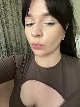 Poly_Nick Live XXX-chat