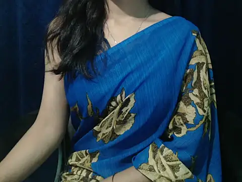 Yashi: απευθείας συνομιλία ΧΧΧ