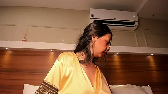 Chat XXX en directo de AriadnaHarper