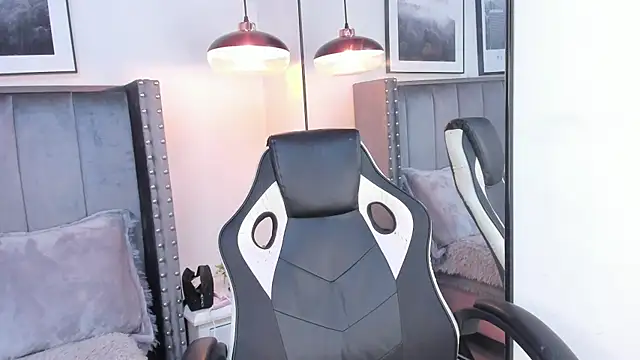 Czat XXX na żywo – Miyu_Komori