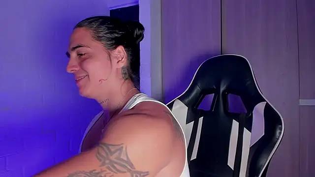 Cry_Duran: διαδικτυακό σόου στην κάμερα