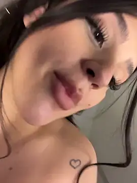 Chat XXX ao vivo de violet-333