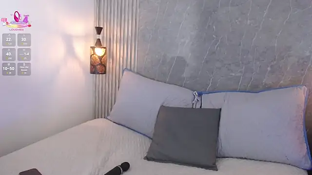 Emili__hot Chat XXX live