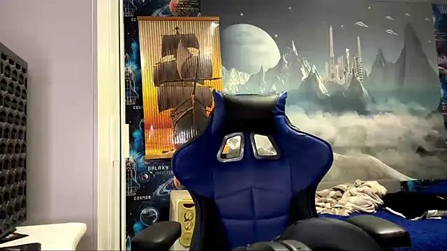 Chat +18 de Elira_Breeze ao vivo