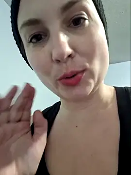 MilfyMrsRobinsonn Live XXX chat