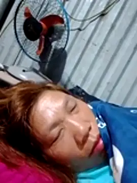 Chat +18 de bella-la ao vivo