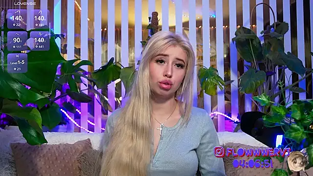 FlowweerGirl Adlı Modelin Canlı XXX Sohbeti