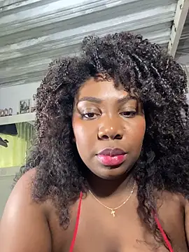 karlaebony: онлайн-секс-чат