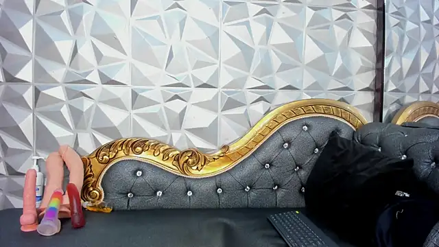 Carolina-Lenon 现场XXX聊天