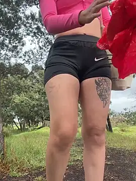 BabyKathy Adlı Modelin Canlı XXX Sohbeti